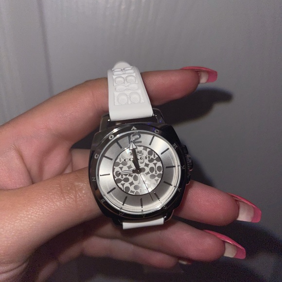 Coach Watch - Picture 1 of 5